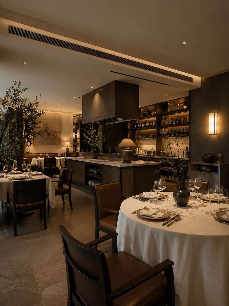 Restaurant ambiance 5